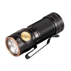 Карманный фонарь Fenix E18R
